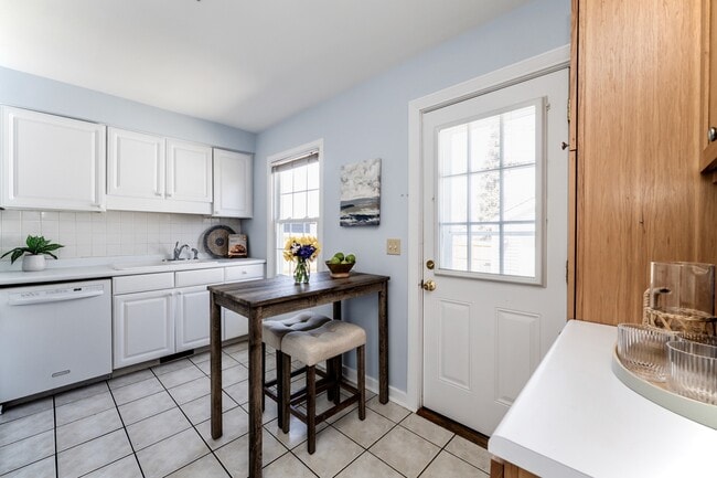 Photo - 511 Donna Dr