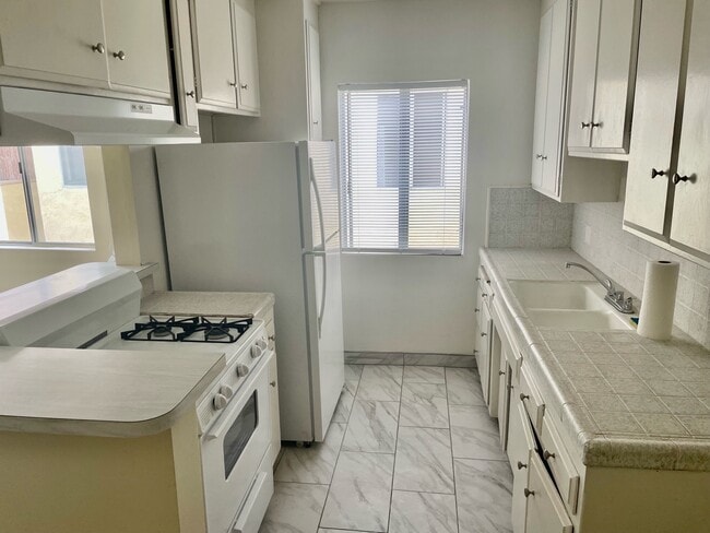 Photo - 1012 N Hudson Ave