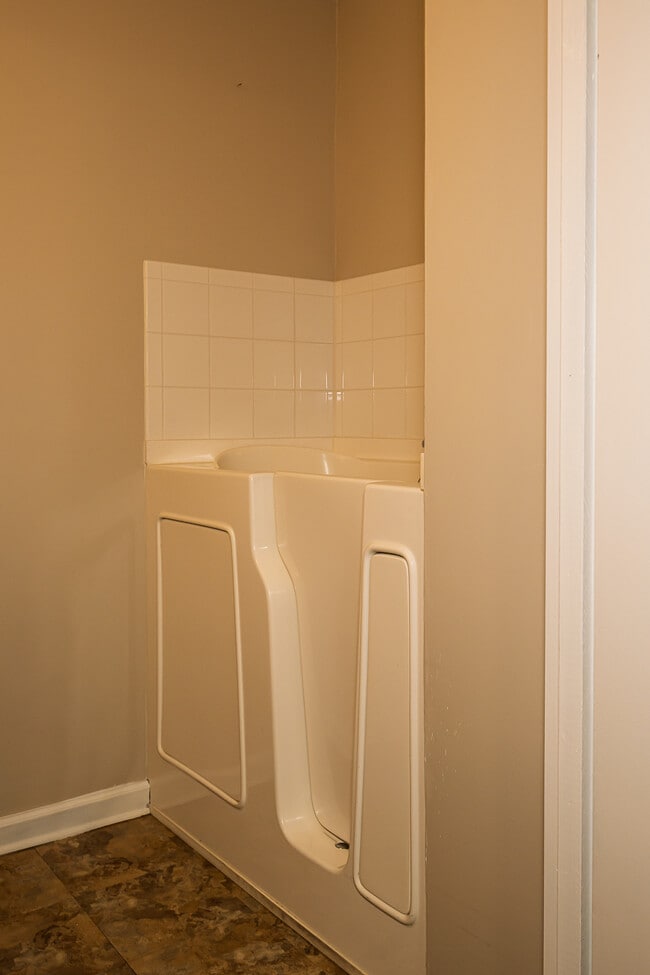 Photo - 2655 Merry Rd