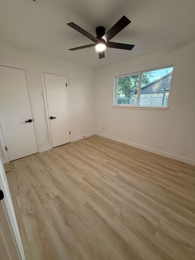 Photo - BEAUTIFUL HOME IN HOUSTON. MOVE IN READY!.