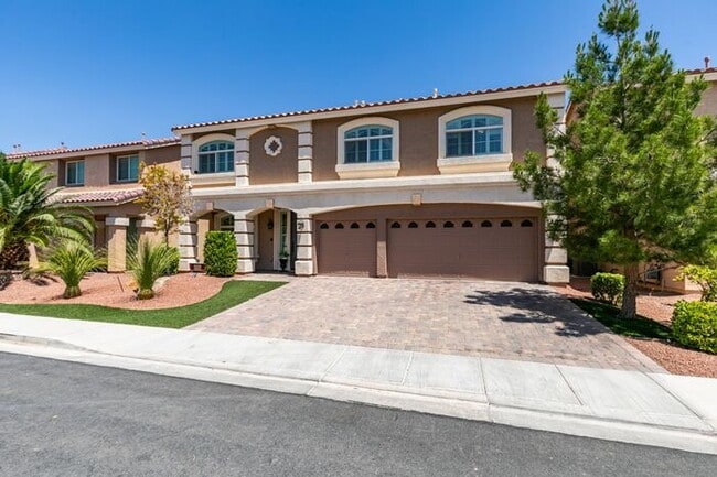 Photo - Bright & Spacious 5-Bedroom Home with 3-Car Garage in 89141