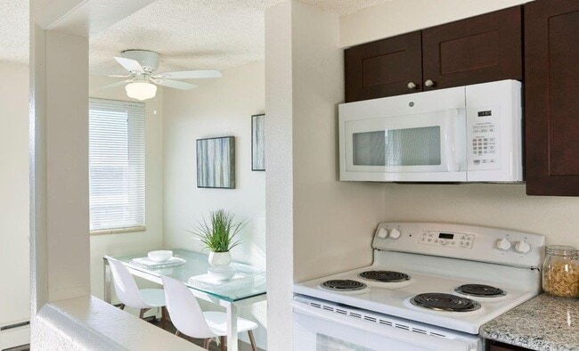 Parkland Square Apartments