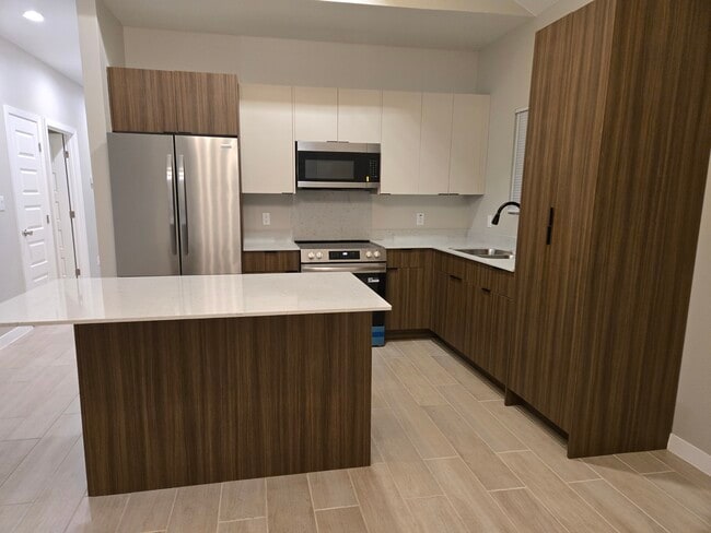 Photo - 705 Deanne Dr