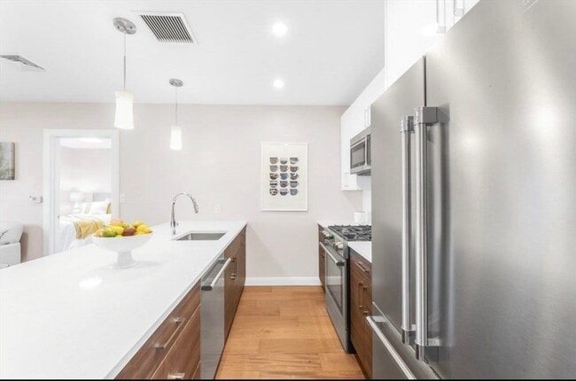 Photo - 425 Lagrange St Unidad 110