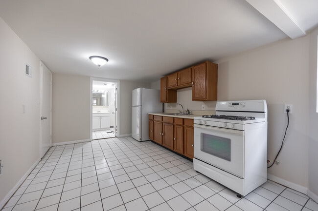 Photo - 2110 N Avers Ave Unidad G