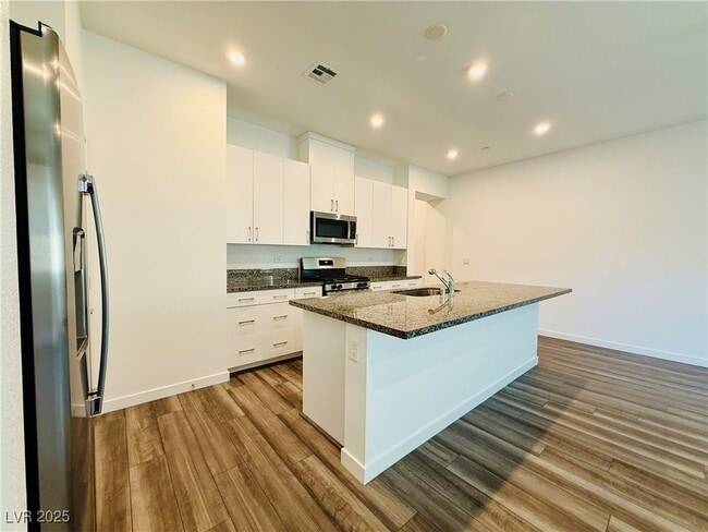 Photo - 3219 Timorasso Ave