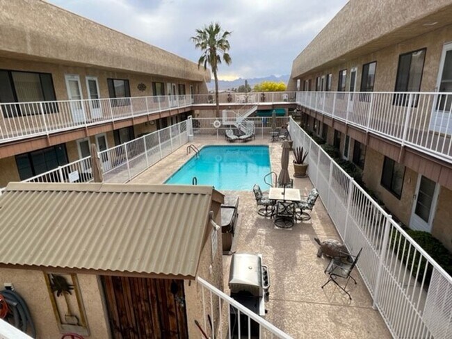 Photo - 454 Riverfront Dr