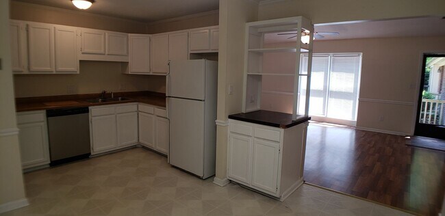 Photo - 4721 Matt Dr Unit A