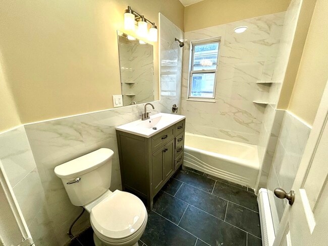 Photo - 16 Dalrymple St Unit 3