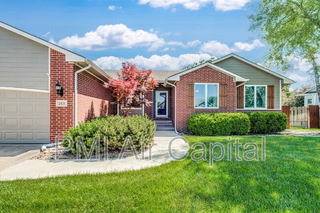 Photo - 2431 E Eastridge St House