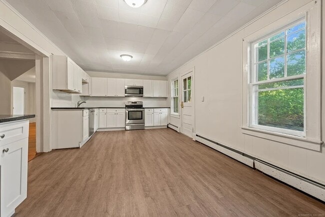 Photo - 1281 Durham Rd