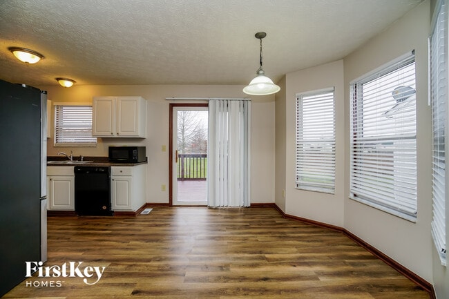 Photo - 455 Dover Pond Dr