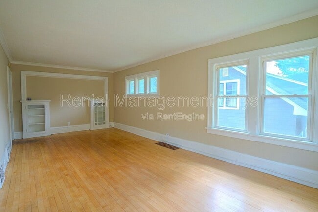 Building Photo - 4126 N Girard Ave Rental