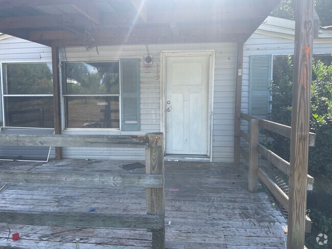 Building Photo - 3 or 4 BR, 2 Bath 1,680 sq ft doublewide m... Rental