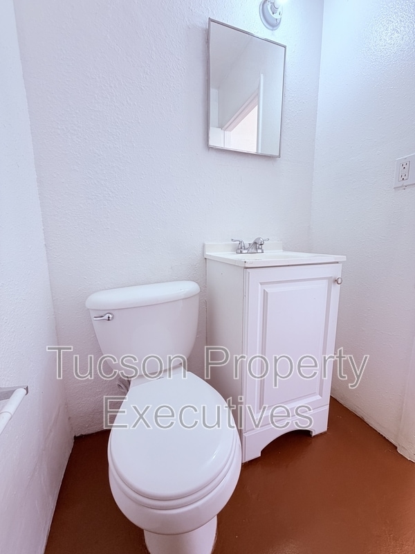 Photo - 2411 S 6th Ave