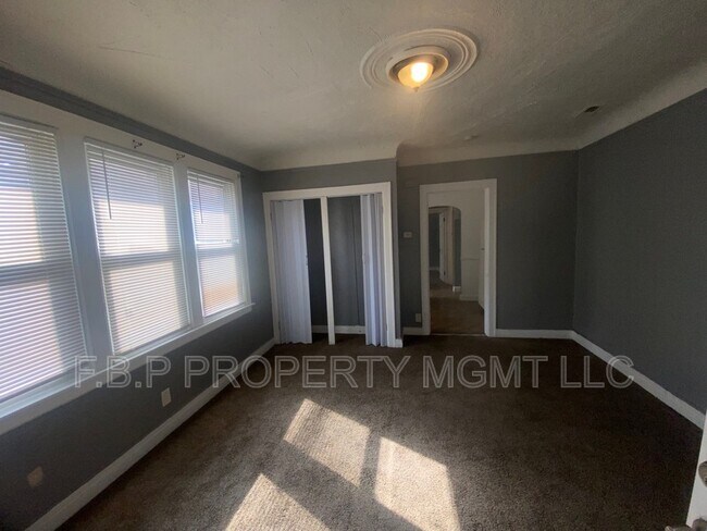 Photo - 3831 Waverly St Unit 3