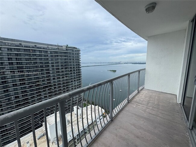 Photo - 1750 N Bayshore Dr Unit 5207