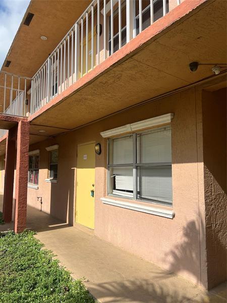 Building Photo - 101 NE 41st St Unit 29-B