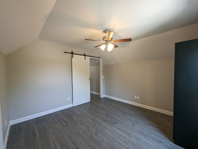 Photo - 2230 Lyon St Unidad B