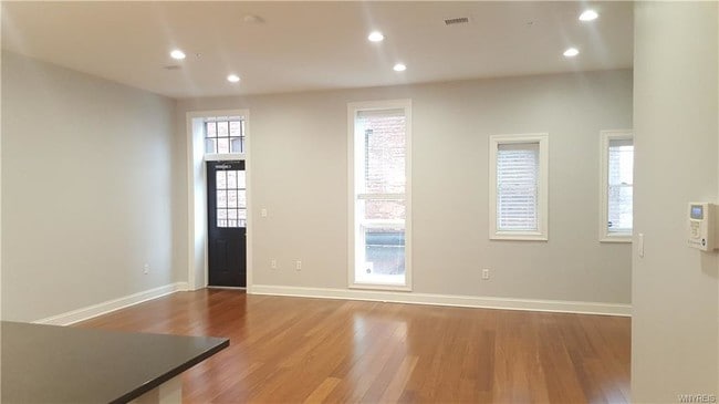 Photo - 220 Franklin St Unidad 3