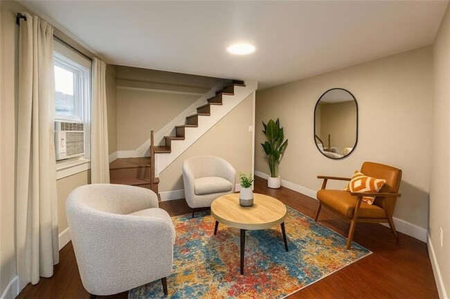 Photo - 8941 Jeannette St