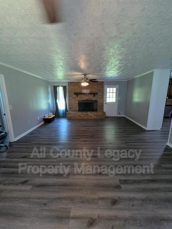 Photo - 1848 Christian Cir SE