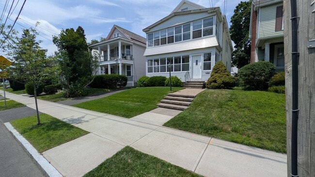 Building Photo - 152 Winthrop Ave Unit 2
