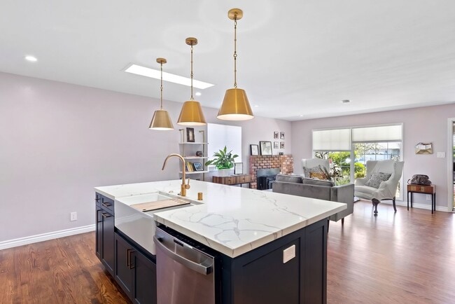Photo - 1823 Lawndale Ave