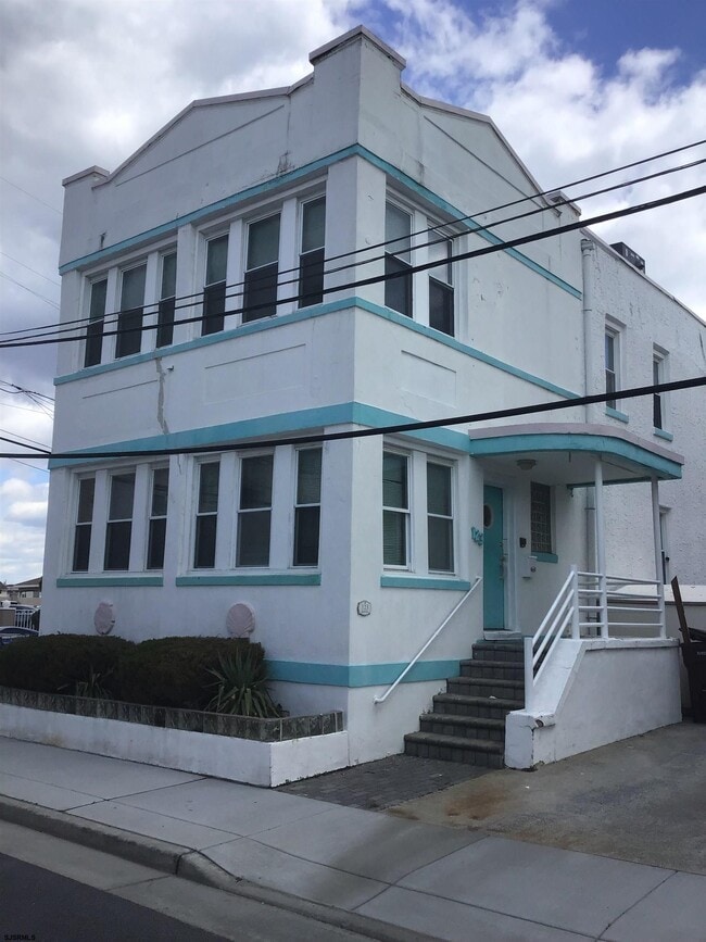 Building Photo - 123 N Cornwall Ave