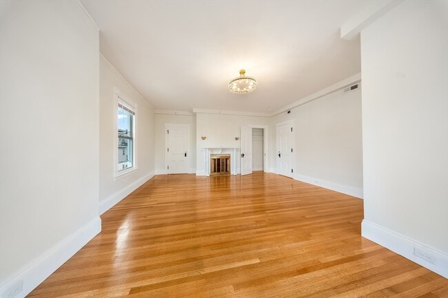 180 Jackson St Unit B