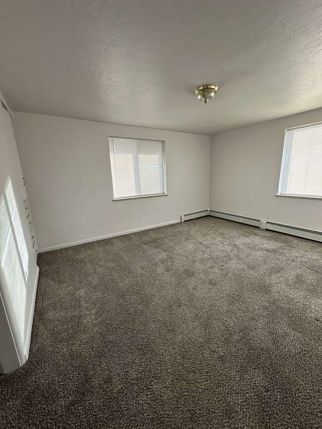 Photo - 4 bedroom 2 bathroom Sinlge Family House in metro Denver