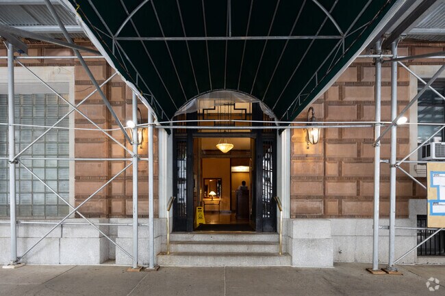 Photo - 590 West End Ave