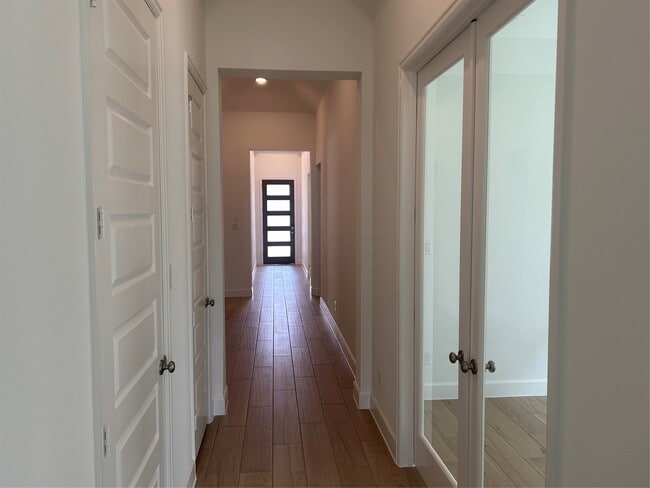 Photo - 9644 Mount Brewer Ln