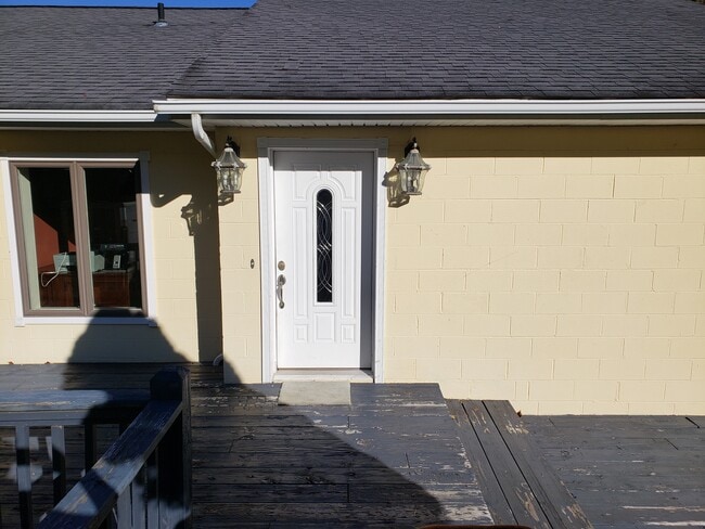 Building Photo - 54 Veres Dr Unit 54 Veres Drive