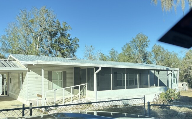 Building Photo - 242 7th Way