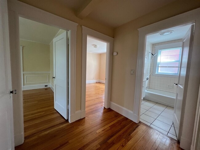 Photo - 638 Huron Ave Unit 1