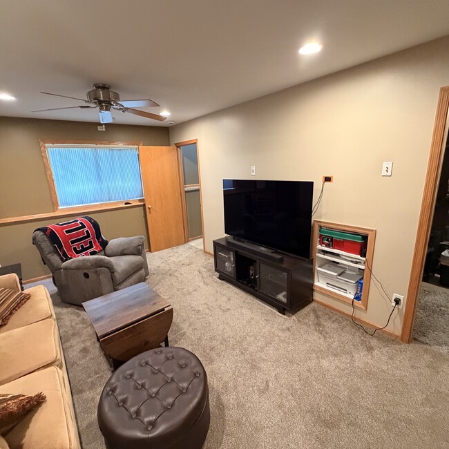 Photo - 9205 Orchard Cir