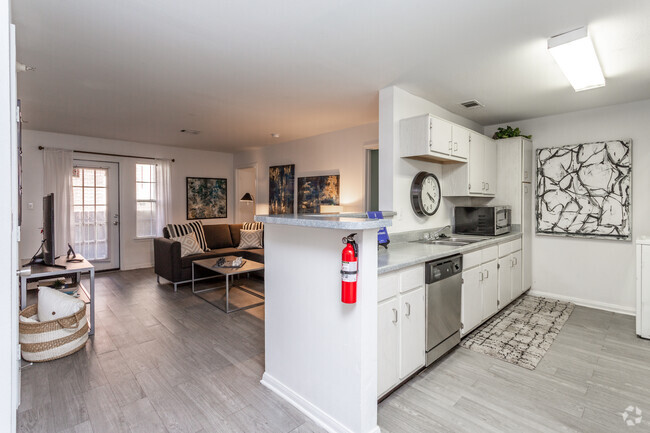 4BR, 4BA - Overview - The Madison Apartments