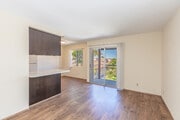 1BR, 1BA - 620SF