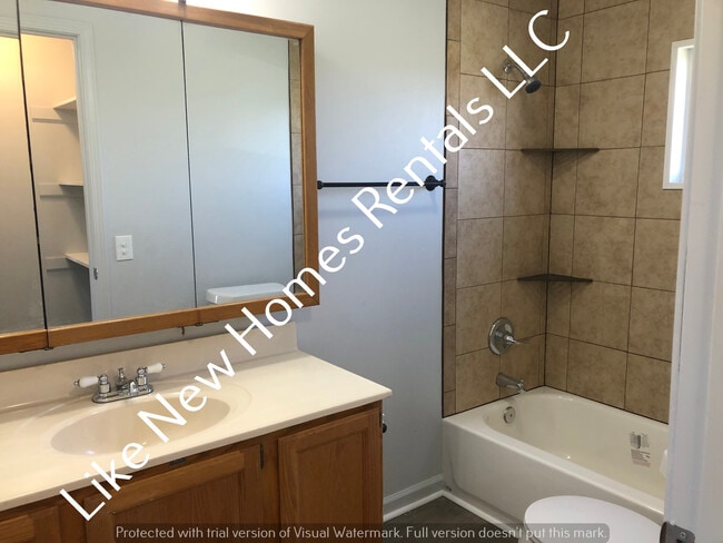 Photo - 3052 S Hollister Rd