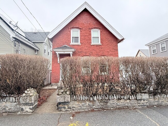 Photo - 142 Abbott St