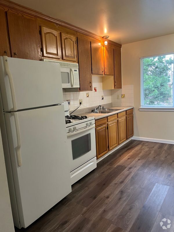 Building Photo - 236 Sacramento St Rental