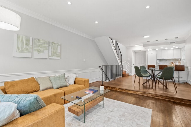 224 C St NE Unit SI ID1587662P
