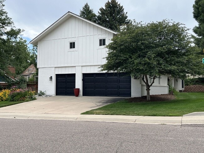 Photo - 10739 E Crestridge Cir