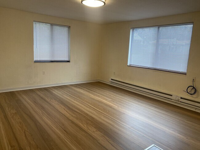 Photo - 523- 525  Markeson St Unit 525 Markeson St