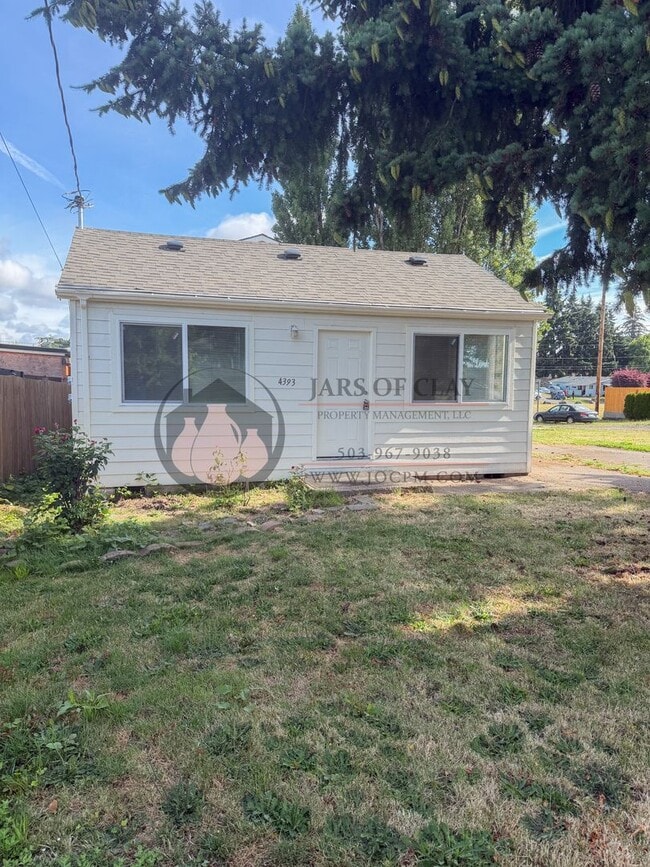 Building Photo - Dover Duplex 2025-1754 Unit 4393 Dover Ave NE