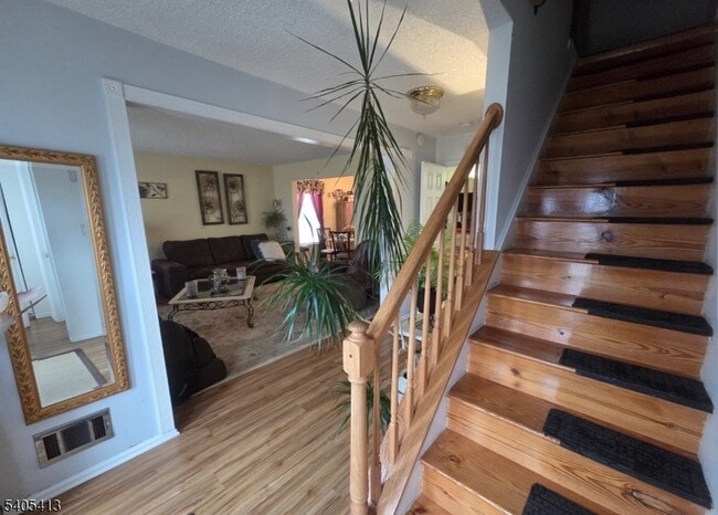 Photo - 67 Deer Run Dr S