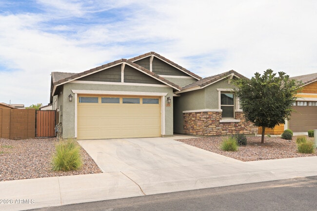 Building Photo - 2250 E Kelly Dr