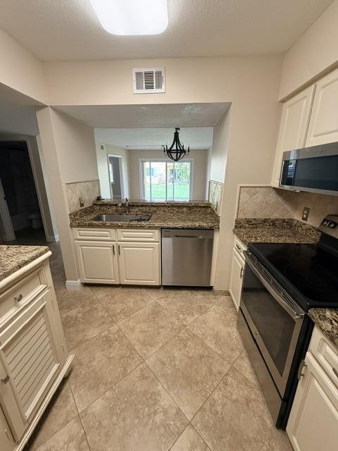 1035 Lake Shore Dr Unit 103