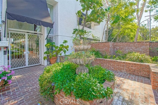 Photo - 4950 Louise Ave Unit 105